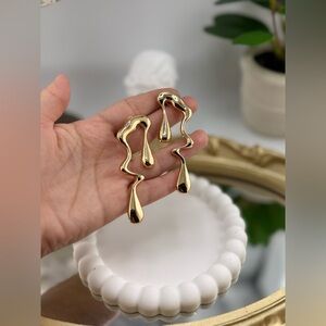 Abstract Gold Drop Earrings ✨